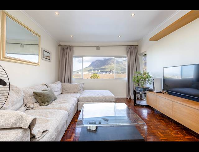 2 BEDROOM APARTMENT FOR SALE IN TAMBOERSKLOOF